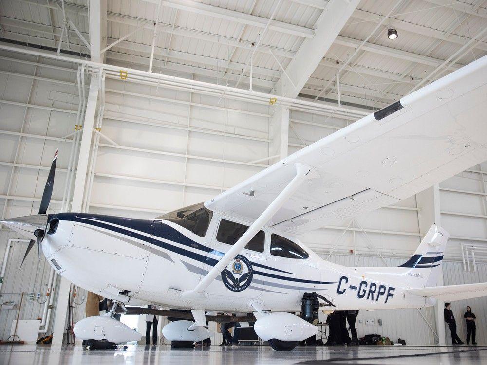 leaderpost's tweet photo. Police say Aerial Support Unit is efficient and safe 
#yqr  #police  #policeboard  @reginapolice https://t.co/zZCP6Gslnu https://t.co/dkYJBXbwIY