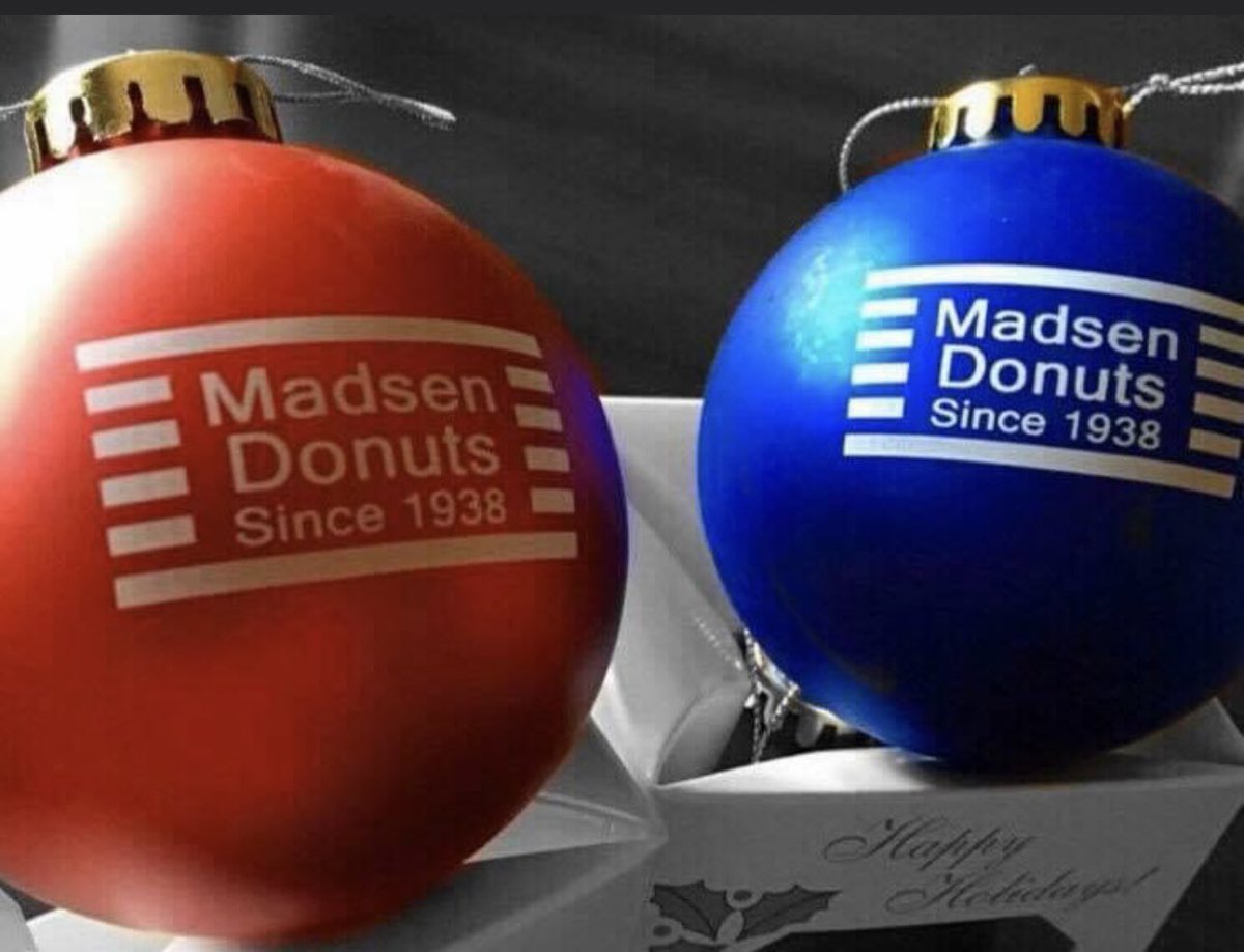 As soon as the Thanksgiving dishes are done…. IT IS TIME TO DECORATE!!!