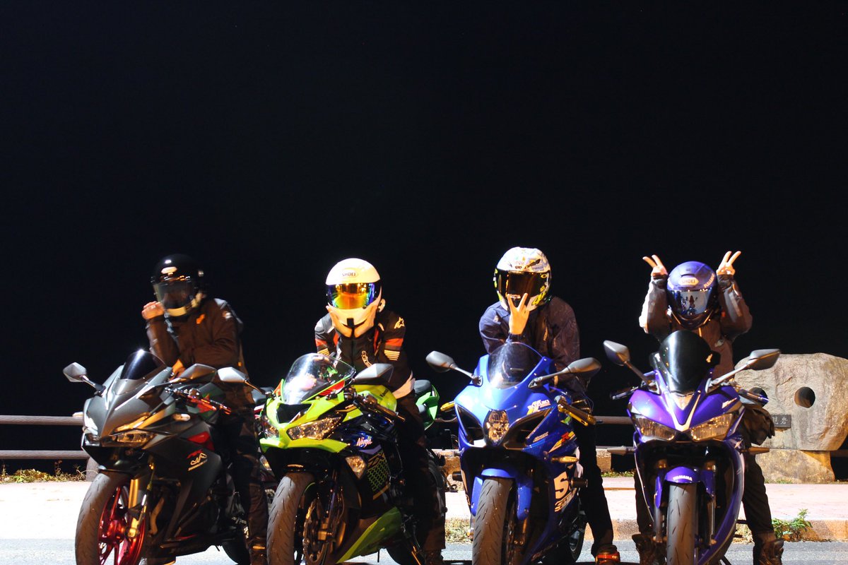 mO_Chi_ZX6R's tweet photo. とうとう鳥取最後の魚見台🐟
4年間このメンツでツーリングとか色々できて楽しかった！😭 https://t.co/xXgSwPDcHE