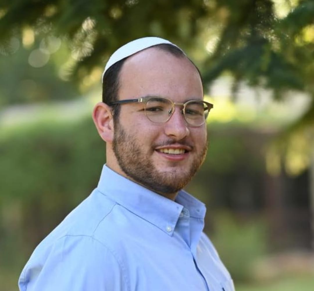 Baruch Dayan HaEmet. Sgt. Eitan Rosenzweig z'l 21, who fell in Gaza. A graduate of @OhrTorahStone's Neveh Shmuel YHS, Eitan is the 3rd student from the same class & the 4th student from OTS Neveh Shmuel that has fallen in this war. Heartfelt condolences to the Rosenzweig family.