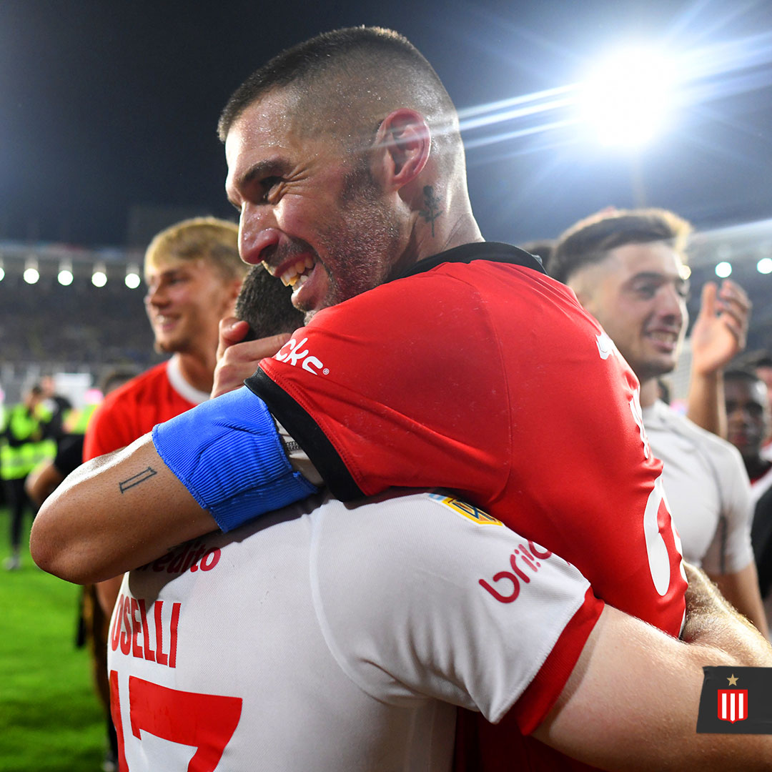 EdelpOficial's tweet photo. ¿La despedida? Pasámela para diciembre ❤️🔜 https://t.co/nKz2cvTtvO