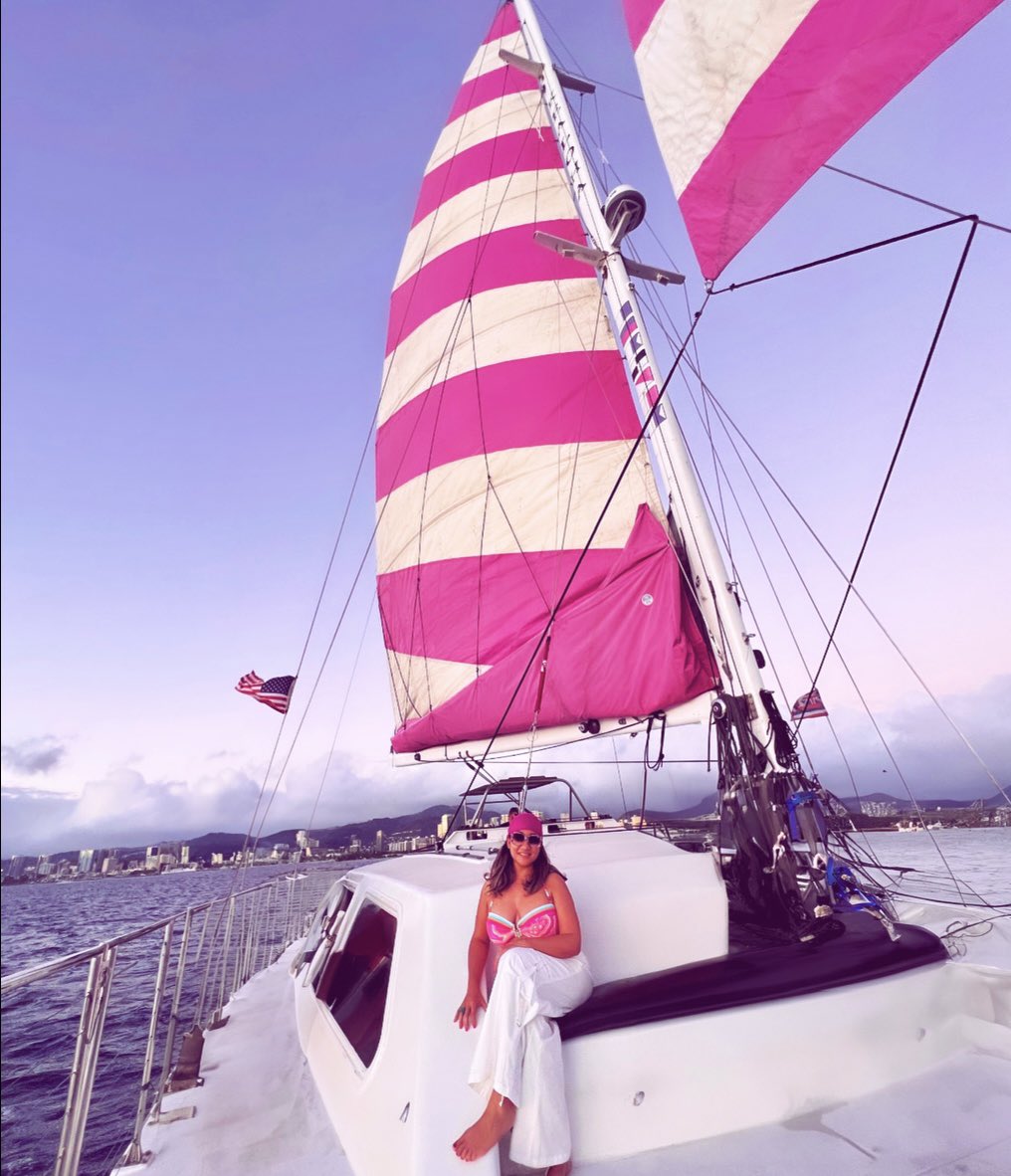 When you can’t change the direction of the wind, adjust your sails 🌺