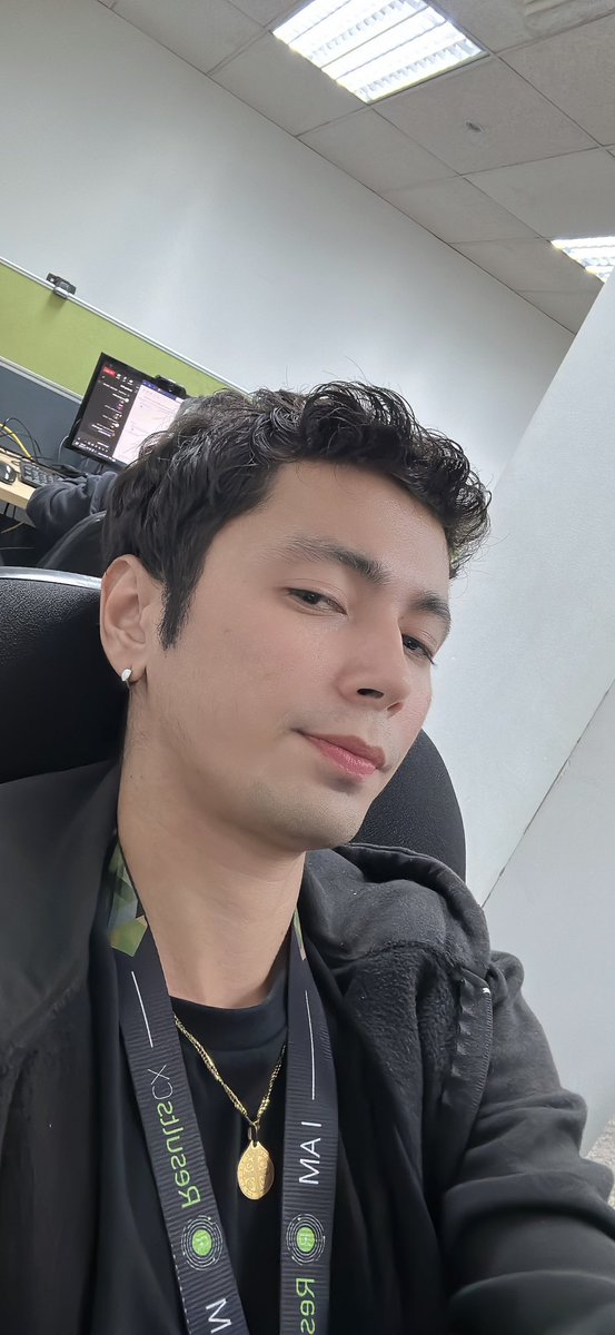 ToffeeKimHoss's tweet photo. Ikaw na lang ang kulang ❤️ https://t.co/saIGaKmEDZ