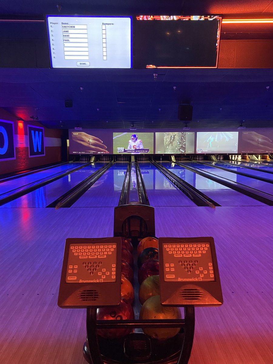 Fun times bowling w/friends 🎳 A sport that has not been played in years😊