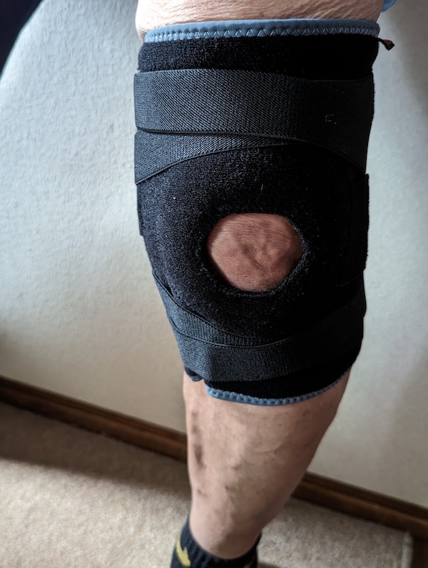 iwamizuinc's tweet photo. K.T様より固定系ひざサポーターを使った感想を頂きました。
​
この度は膝サポーターのご購入ありがとうございます。
​
早速使用して頂き、脚にうまくなじんでいるとのことで幸いです。

今後もウォーキングの際にお使い頂ければ幸いです。
​
#ひざサポーター #リフリーラ https://t.co/jCD9PgZTR1