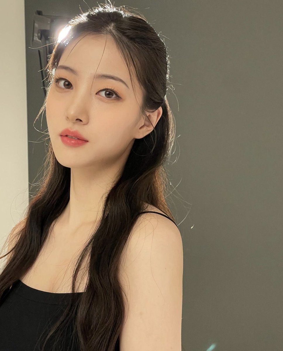 irrisyeon's tweet photo. YEHYEON has opened a new instagram account! 

🔗 https://t.co/jv9XvHkn7a https://t.co/2IX42kyoKm