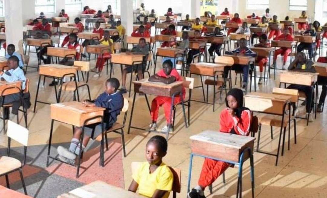 KCPE results to be released today at 8 am by the Cabinet Secretary for Education, Ezekiel #Machogu. A record 1,415,315 candidates sat for the KCPE examination this year, marking the end of the 8-4-4 primary school system after nearly 4 decades.
#KCPEresults #KCPE