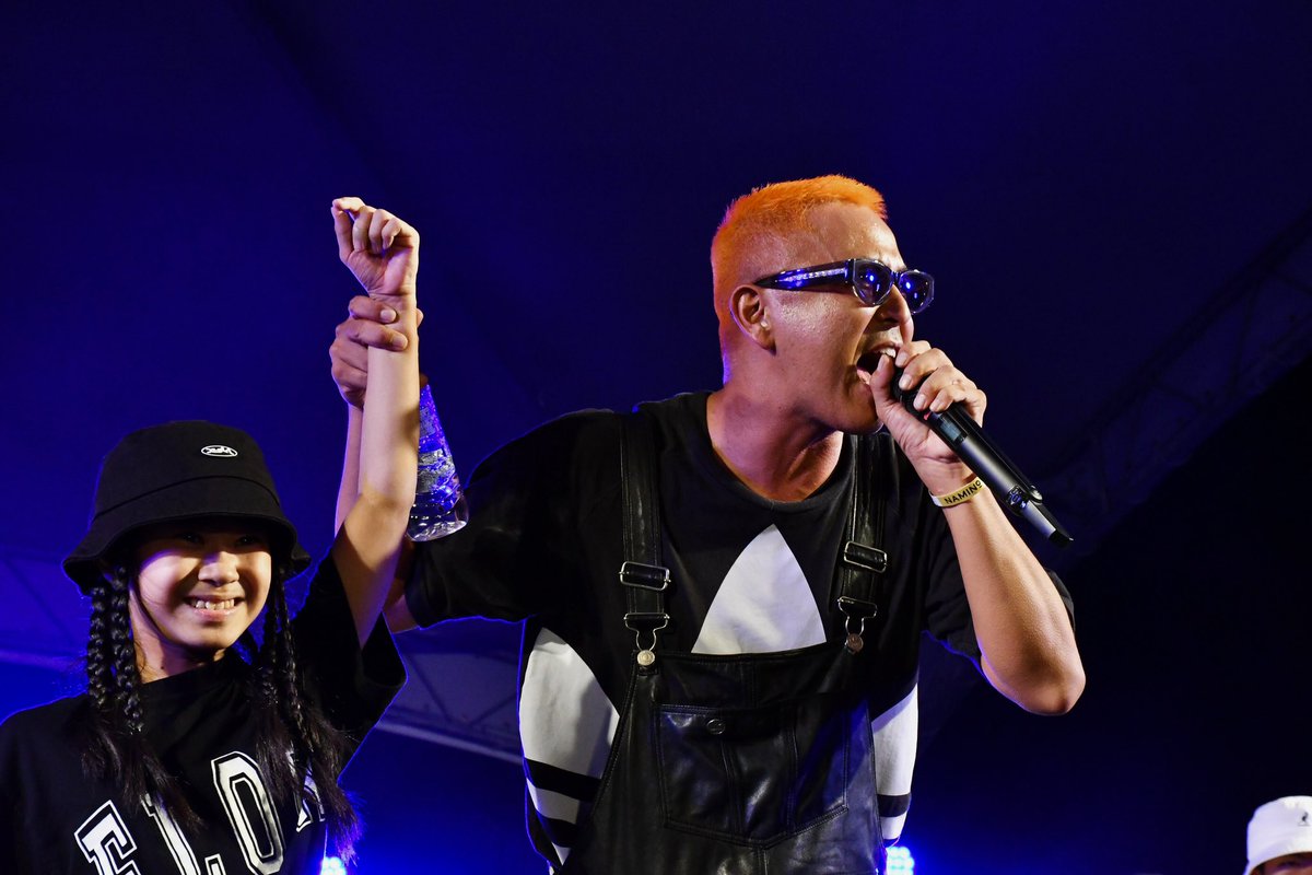 I-VAN aka BLACKANESE tweet media