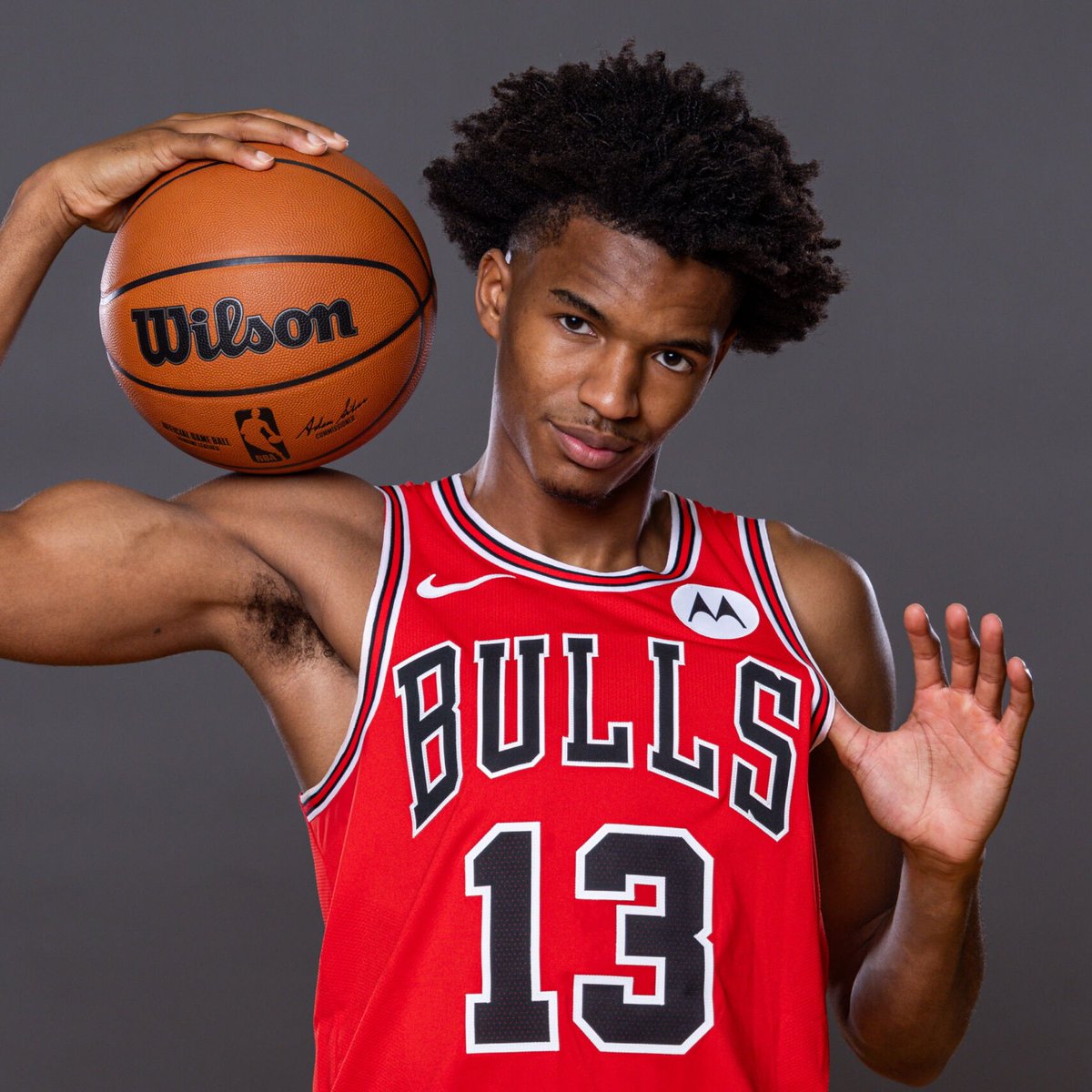 NoCeilingsNBA's tweet photo. Chicago Bulls rookie Julian Phillips tonight in the G League #SeeRed 

— 29 PTS
—  11 REB
—   2 AST
— 9/17 FG
— 5/9 3P
— 3/4 FT https://t.co/dF6C1u7YPi