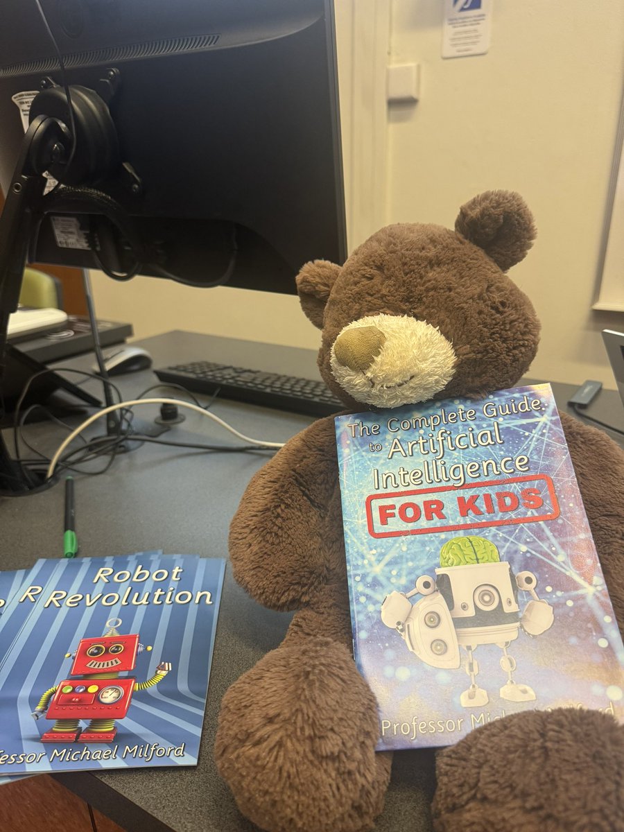 Bazza is ready for learning about Artificial Intelligence, and so do we! 
#resbazqld