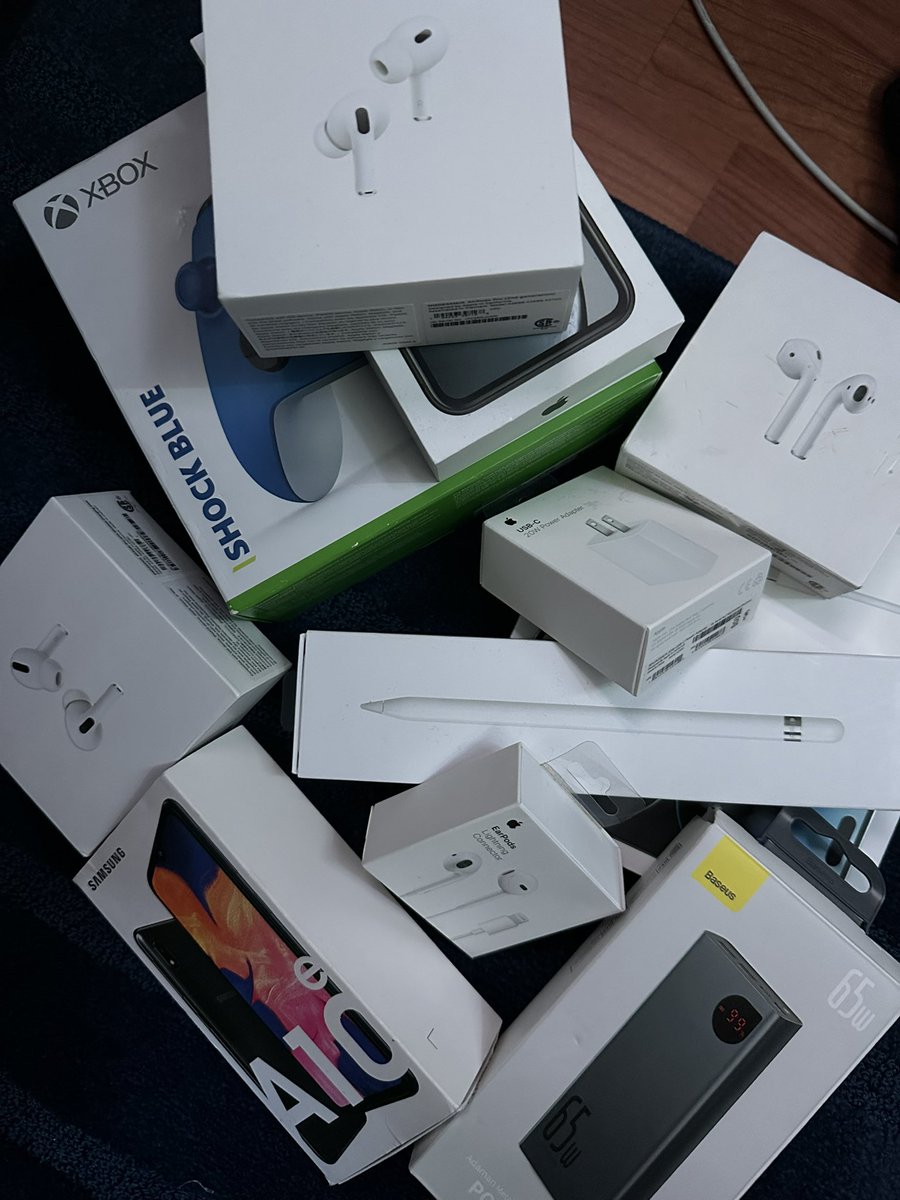 anyone: “how many box’s do you have??”

me: “yes”