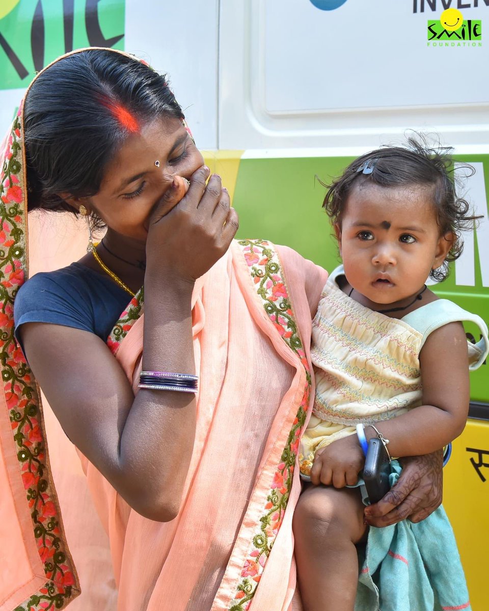 smilefoundation's tweet image. In the arms of a mother, every fear melts away. ❤️

#SafeMotherhood #SmileOnWheels #HealthCannotWait