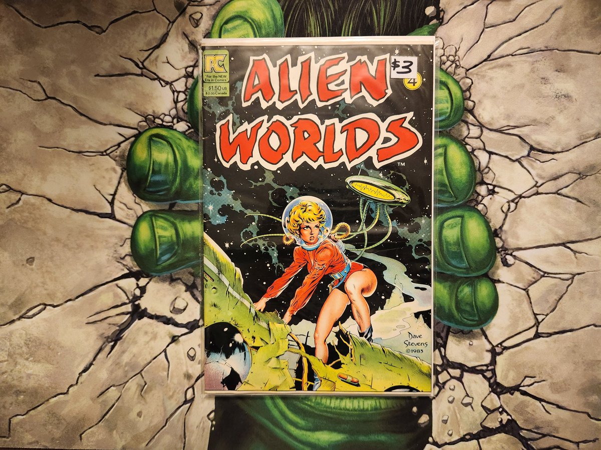 My first Dave Stevens cover.  Alien Worlds #4.

#GoodGirls
#OldComicBookDay
#AlienWorlds
#DaveStevens