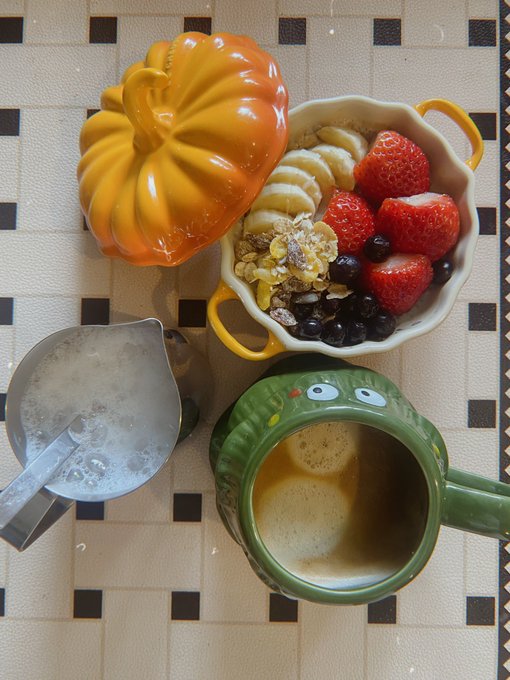 最近の満腹セットアップ☕️🍯 https://t.co/shR6ujIzeF<a href="/tag/%E5%AF%92%E5%B7%9D%E7%A5%9E%E7%A4%BE"class="tags"><span>#寒川神社</span></a>