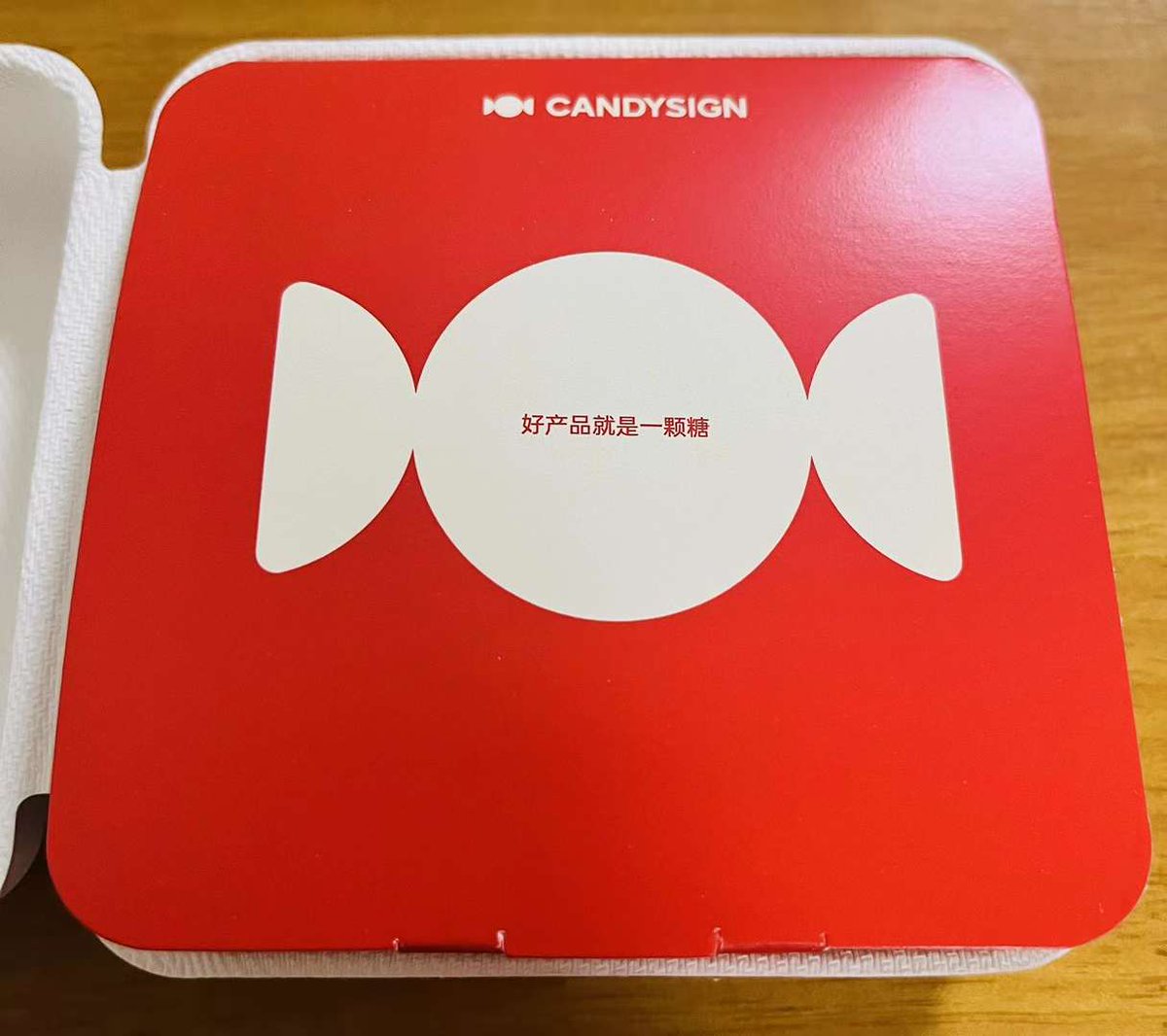 94xiabibi's tweet image. CandySign新出的贴贴线真是好玩儿又实用～整根线都自带磁力质感十足，嘎达嘎达的声音和手感玩儿起来好解压～