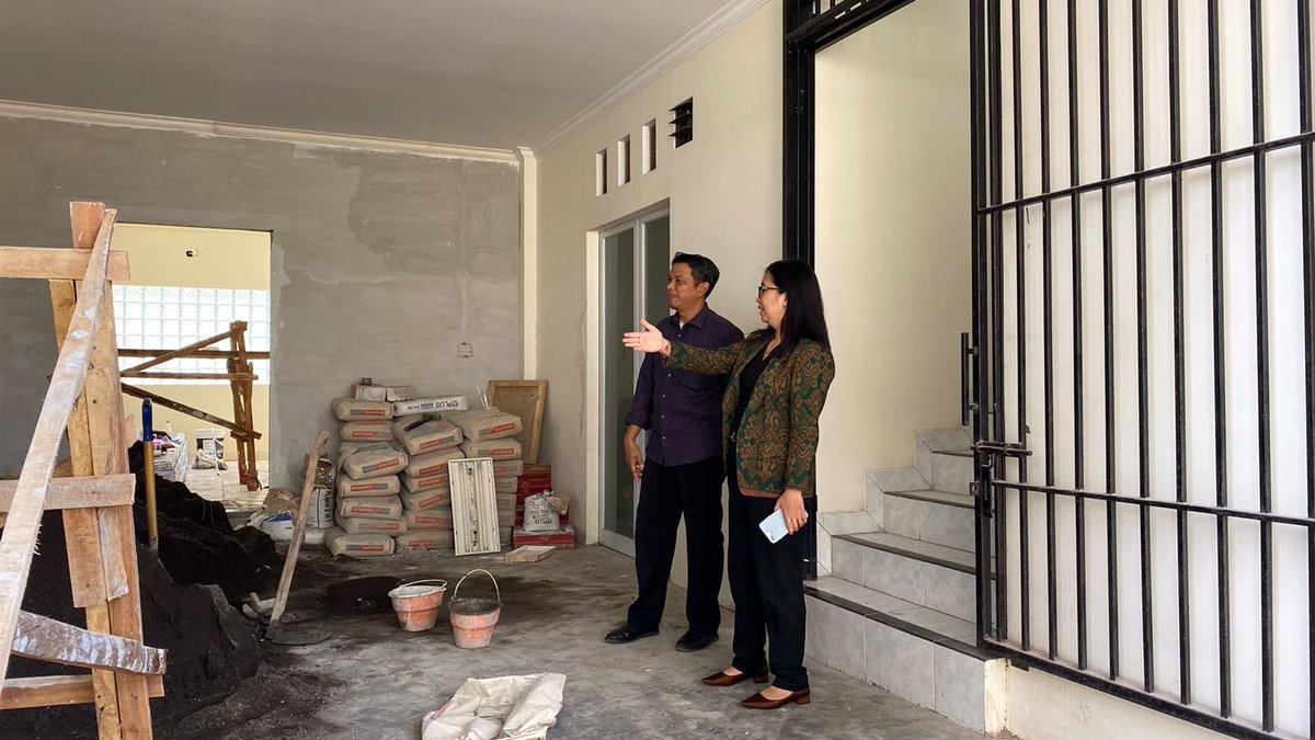 bppsdm_kp's tweet photo. Setelah berkunjung ke acara CAFEO-41, Ses #BRSDM @AlekRudi tinjau progress perbaikan dan pengembangan sarana-prasarana di @bppsdm_lrpt
#KKPThrive #SDMKP #SDMUnggul #EkonomiBiru @kkpgoid @saktitrenggono @in_radiarta https://t.co/VasaAzWM9c