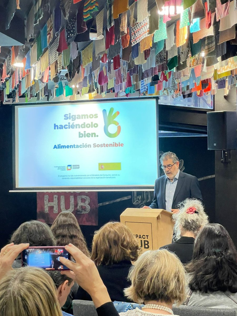 Inauguramos "Sigamos haciéndolo bien, #AlimentaciónSostenible" con la presencia de Isabel Peña-Rey, directora ejecutiva de la
<a href="/AESAN_gob_es/">AESAN</a> recomendando una #alimentaciónsaludable y #sostenible, con dietas nutritivas y saludables, avanzando hacia estilos de vida sostenibles.