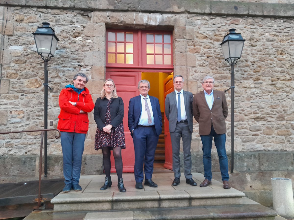 Un nouveau chapitre s’ouvre pour le Musée Maritime de Saint-Malo. 𝗡𝗼𝘂𝘃𝗲𝗮𝘂 𝗹𝗶𝗲𝘂, 𝗻𝗼𝘂𝘃𝗲𝗮𝘂 𝗰𝗮𝗽, 𝗻𝗼𝘂𝘃𝗲𝗹𝗹𝗲𝘀 𝗿𝗲́𝘀𝗲𝗿𝘃𝗲𝘀... 𝗢𝗻 𝘃𝗼𝘂𝘀 𝗱𝗶𝘁 𝘁𝗼𝘂𝘁 !⚓️ saint-malo.fr/actualites/bon…