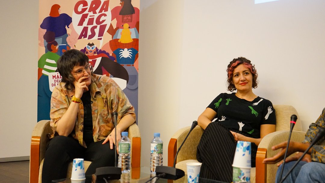 GoStreamingGo's tweet photo. "Conquistar espacios en la historieta" es el título de la primera charla en #Gráficas (@Graficascomic) organizado por @letrasandalucia con #AnaGalvañ y @pintamonas con la moderación de @NatachaBustos y @muerdelrollo
#GoStreaming 📷 https://t.co/YE6SgSUlhc