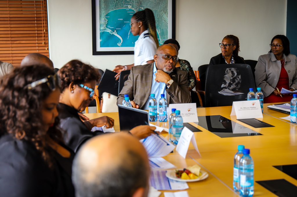 [IN PICTURES]

TNPA overview presentation and Port of Saldanha presentation with discussion &amp; reflections led by Deputy Minister, Hon. <a href="/MangcuLisa/">RSA-Deputy Minister of Transport_Lisa Mangcu</a> and Heads of Delegations.