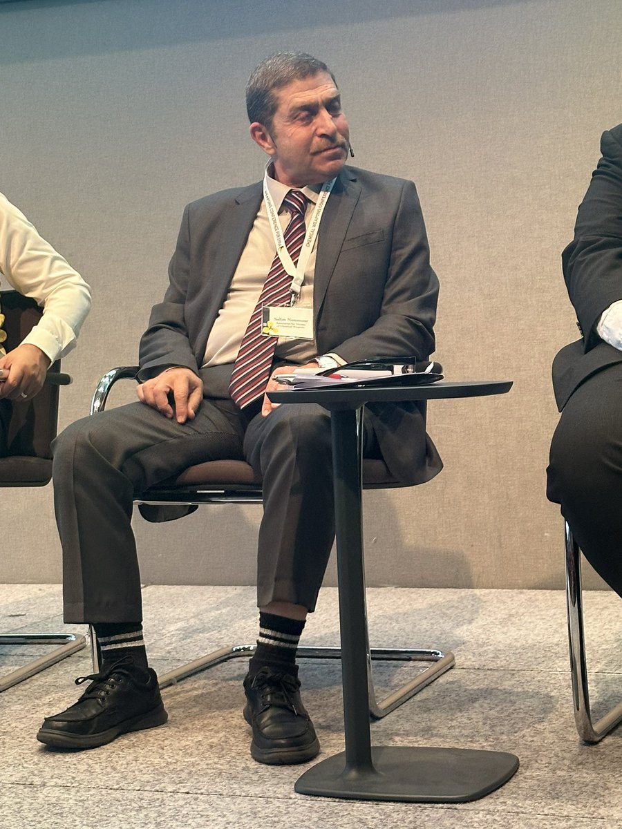 LubnaAlkanawati's tweet image. « The international community is dealing with the systematic intentional chemical attacks in Syria as if they’re incidents of leaks of chemical substances from a factory! », said Dr Salim Namour of @avcw_org at the @CWCforSyria