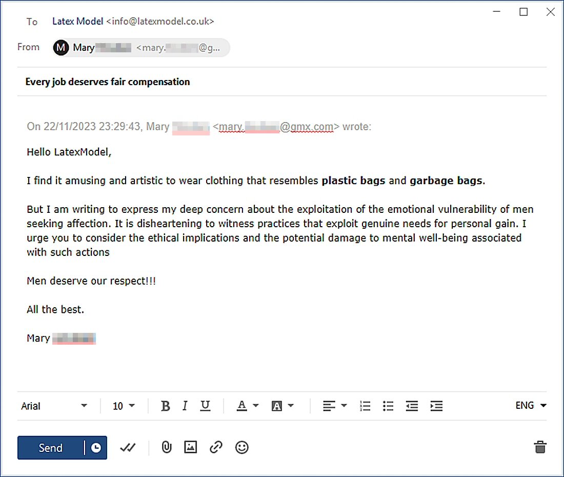 LatexModel's tweet photo. Apparently I am exploiting men by wearing garbage bags. Who knew?! 😄
#weirdemail #thanksforthat #itsnotplastic #itslatex https://t.co/2d1FSxyk2e