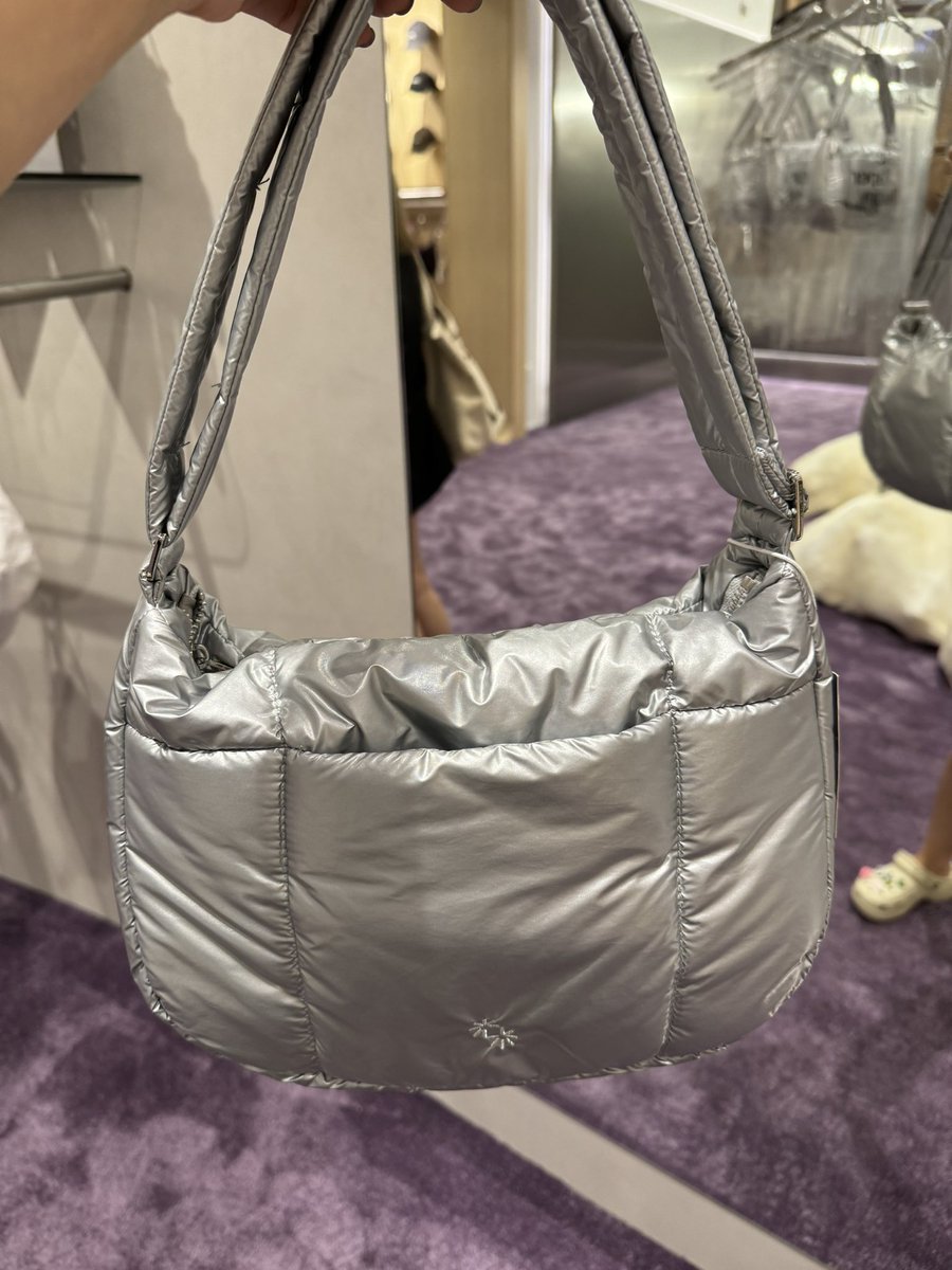 sg_preoder's tweet image. The paper bunny puffer swing gala
คอลเลคชั่นครบรอบ 10ปี สะพายของจริงให้ดู 😅
#thepaperbunny #beyondthevines