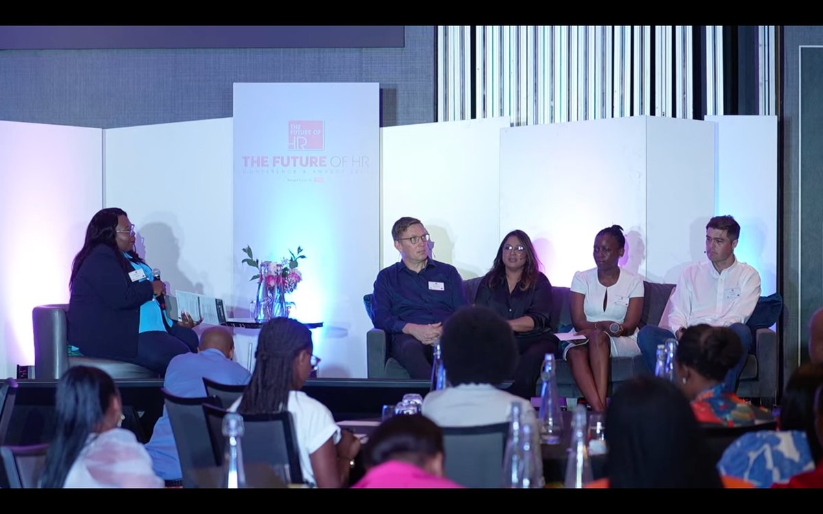 Future_of_HR's tweet image. 🌐 It&apos;s time for industries to pave the way for young professionals and graduates to gain vital practical experience. Let&apos;s prioritise WIL) and #GraduateProgrammes to bridge the gap between theory and practice. 📷#CareerOpportunities #FutureLeaders #FutureOfHR #FOHR #FOHR23