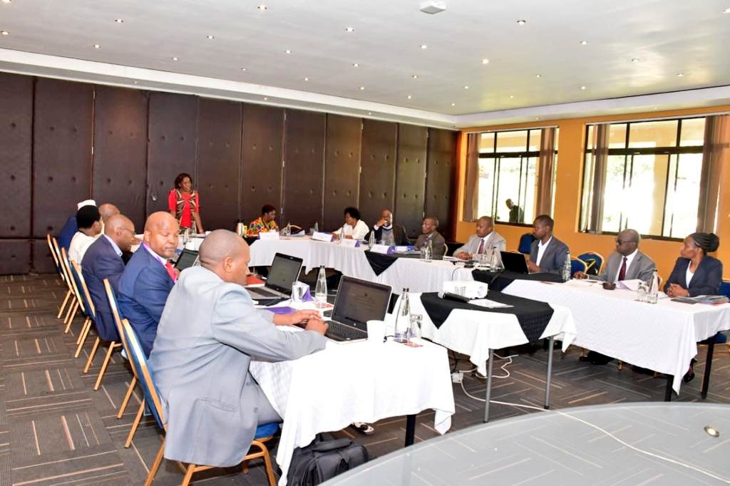 DCI_Kenya's tweet photo. The Deputy Director DCI Mr Ireri Kamwende today morning addressed the Power of Mercy Advisory Committee (POMAC) on the role of the DCI in advising the committee regarding the convicts whose petitions are under consideration. https://t.co/WECcBSY581