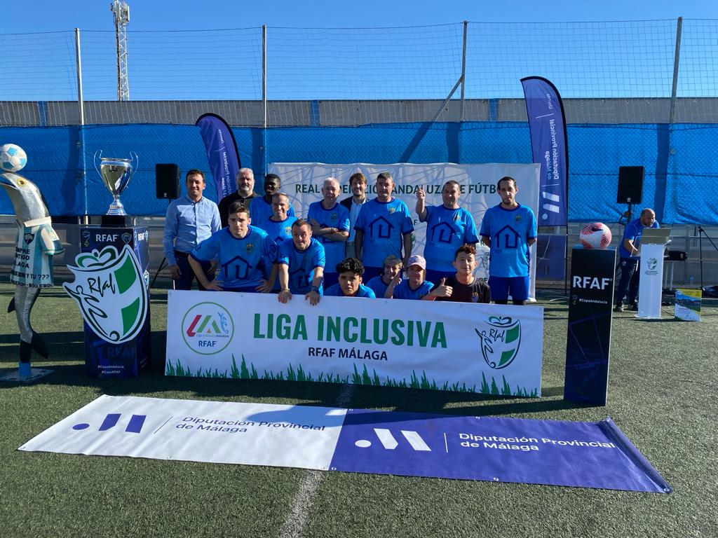 top_gestion's tweet photo. Orgullosos de poder colaborar con el equipo Genuine que pertenece al Athletic Club de Fuengirola y cuyos jugadores son jóvenes con diversidad intelectual. Celebramos la inclusión en el deporte y agradecemos formar parte de este maravilloso proyecto. ¡A por el siguiente partido!⚽️ https://t.co/YrK3cScaS8
