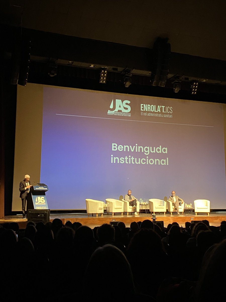 Inici de la #JAS2023 amb una Benvinguda Institucional que ha remogut als administratius de la sala després de veure el III Acord de condicions de treball dels professionals de l’ICS signat ahir i on els administratius han vist molt poques milllores en les seves condicions.