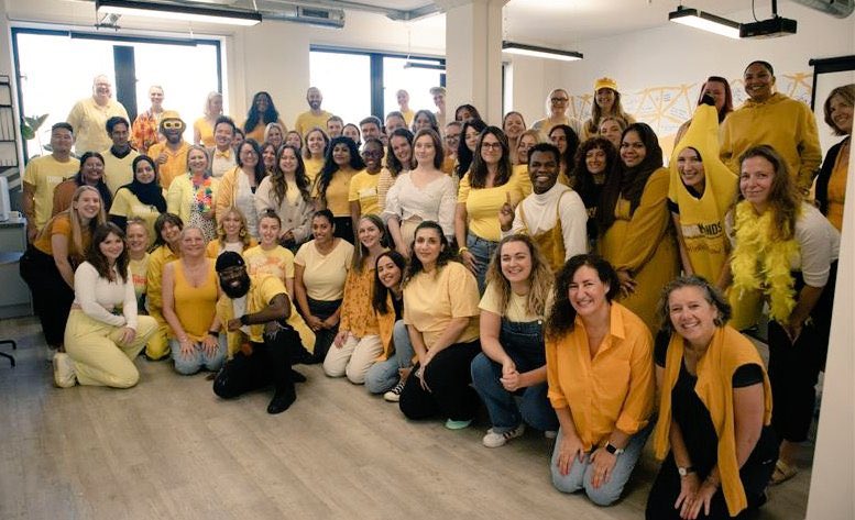 Last few days to apply to join our leadership team @YoungMindsUK as Director of Income Generation. This is a seriously brilliant job working with great people & partners (not least M&S) at a pivotal moment for young people’s mental health. Closes 26/11👇 micro.green-park.co.uk/youngminds/