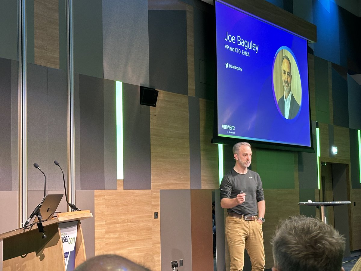 vGarethLewis's tweet image. UK VMUG is a go, kicking off with @JoeBaguley 🙌🏻 The agenda is set for a fantastic day! #UKVMUG @UKVMUG #vExpert