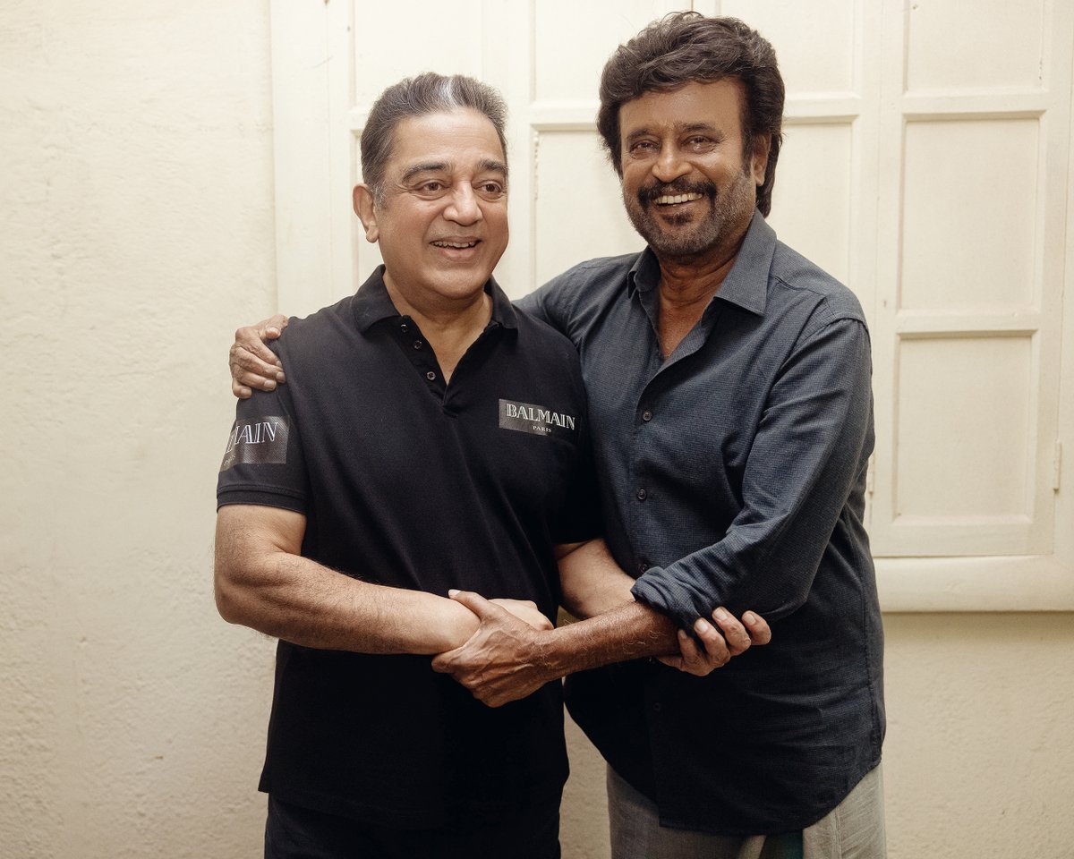 The 2 unparalleled LEGENDS of Indian Cinema 'Ulaganayagan' @ikamalhaasan & 'Superstar' @rajinikanth sharing a lighter moment while shooting for their respective films Indian-2 & Thalaivar170 in the same studio after 21 years! 🤗✨

And we @LycaProductions are super happy & proud…