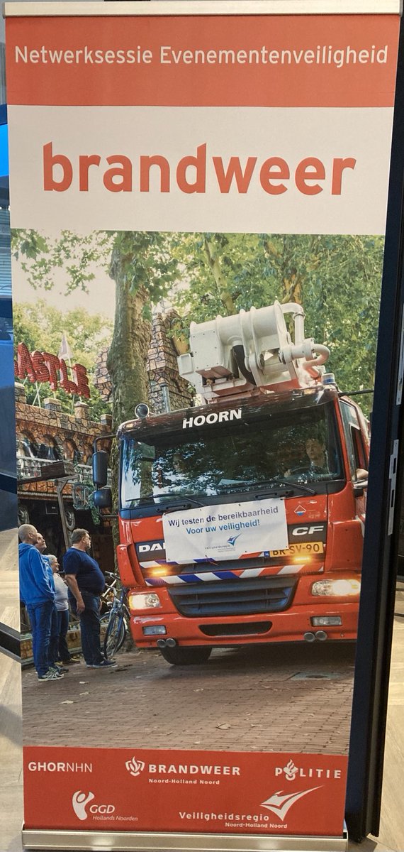 pmbgrim's tweet photo. Vandaag aanwezig bij netwerksessie evenementenveiligheid VRNHN. samen met gemeenten NHN en regio’s NW4 in gesprek over evenementen beleid en doorkijk naar 2024. #vrnhn #evenemten https://t.co/pZxtwUzKCE