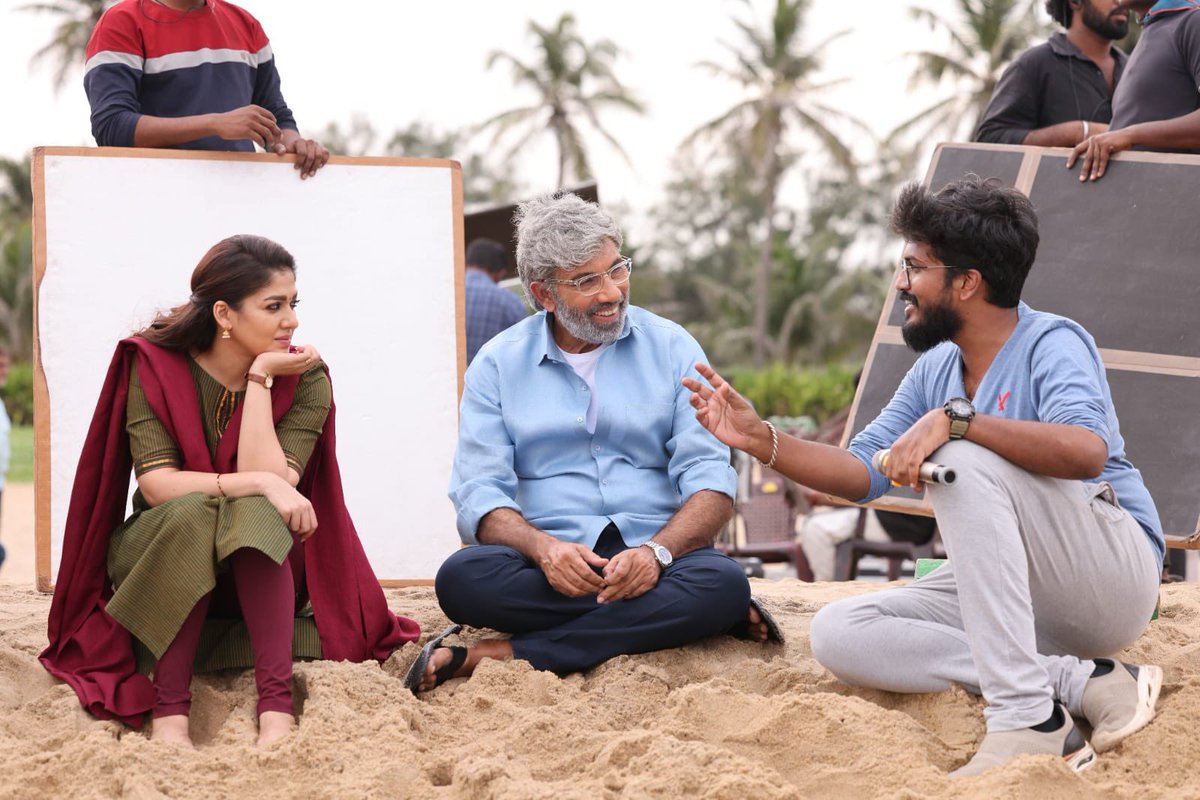 CinemaMeterOff's tweet photo. I met many famous chefs like Venkatesh Bhatt to do the research work for #Annapoorani. They gave me a lot of interesting inputs too. In fact, a real food stylist has acted in the movie - director @Nilesh_Krishnaa. 

Don't miss Lady Superstar #Nayanthara's #Annapoorani in theatres on Dec1st🎬