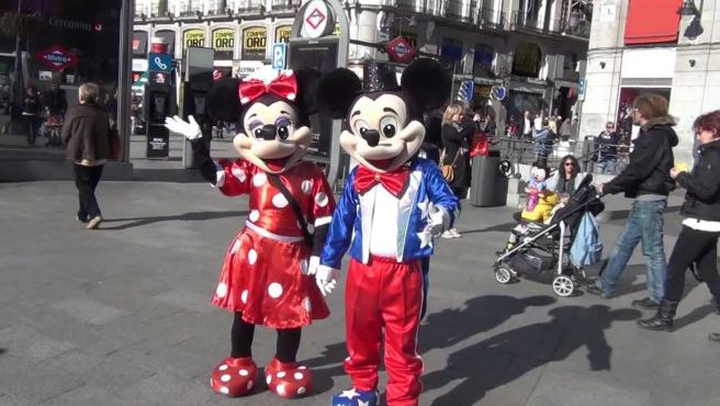 mariaoka's tweet photo. @DaniMateoAgain impaciente por ver el encendido de Madrid en la puerta del Sol este año,nada más representativo que los personajes de Disney para hacerlo https://t.co/gjUazZnZRO