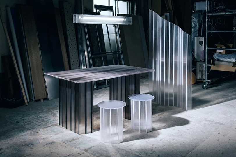 THEFARMparis's tweet image. 🕳 #DesignFocus : BORDER upcycles surplus hollow polycarbonate into icy furniture for DESIGNART tokyo 
♟ Ravail Khan via @dezeen 
••• designboom.com/design/border-…
