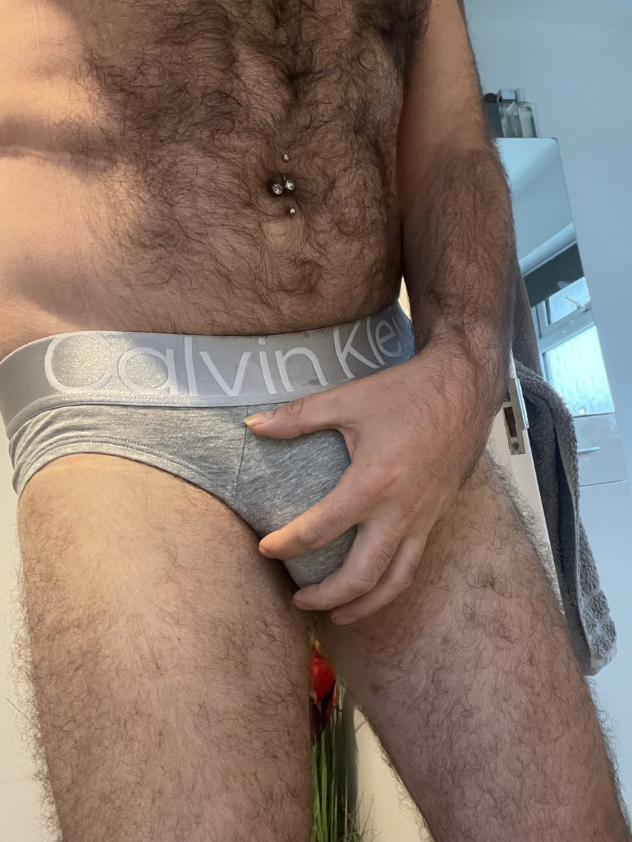 norrhwestundies's tweet photo. Grey ck briefs today
#gayunderwear #gay #underwear #ck #greybrief #brief #dadbody #hairy #dailybulge #bulge https://t.co/xyQnRHZawN