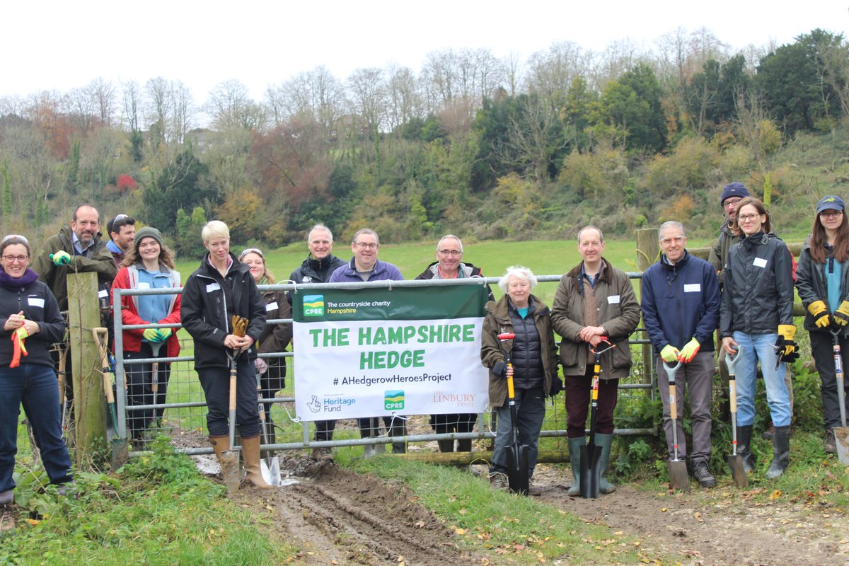 CPRE_Hampshire's tweet photo. Planting our #HampshireHedge nature recovery corridor has begun. If you want to come along to one of our planting volunteer action days please register as a hedgerow hero volunteer. https://t.co/c0jejBo0CO https://t.co/lTh4PxXVzu