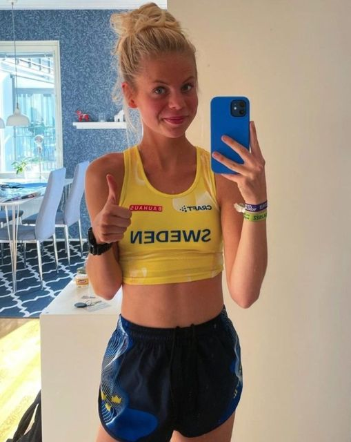 Selfie of Emilia in her Sweden training kit