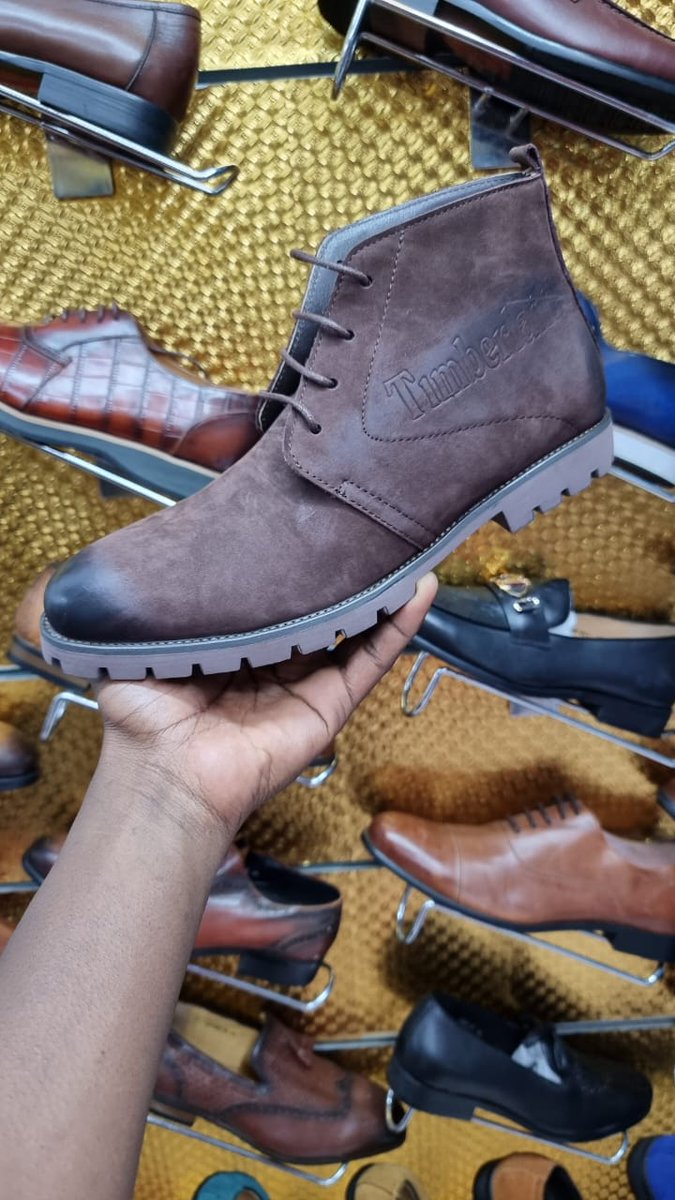 ShullyShelly's tweet photo. South C  Sonko Vicky Mothiora

Boots shoes available 
📍 location 
Delivery 🚚 done 
All sizes available 
Market price 
@4900 https://t.co/ilRvRA92Zv