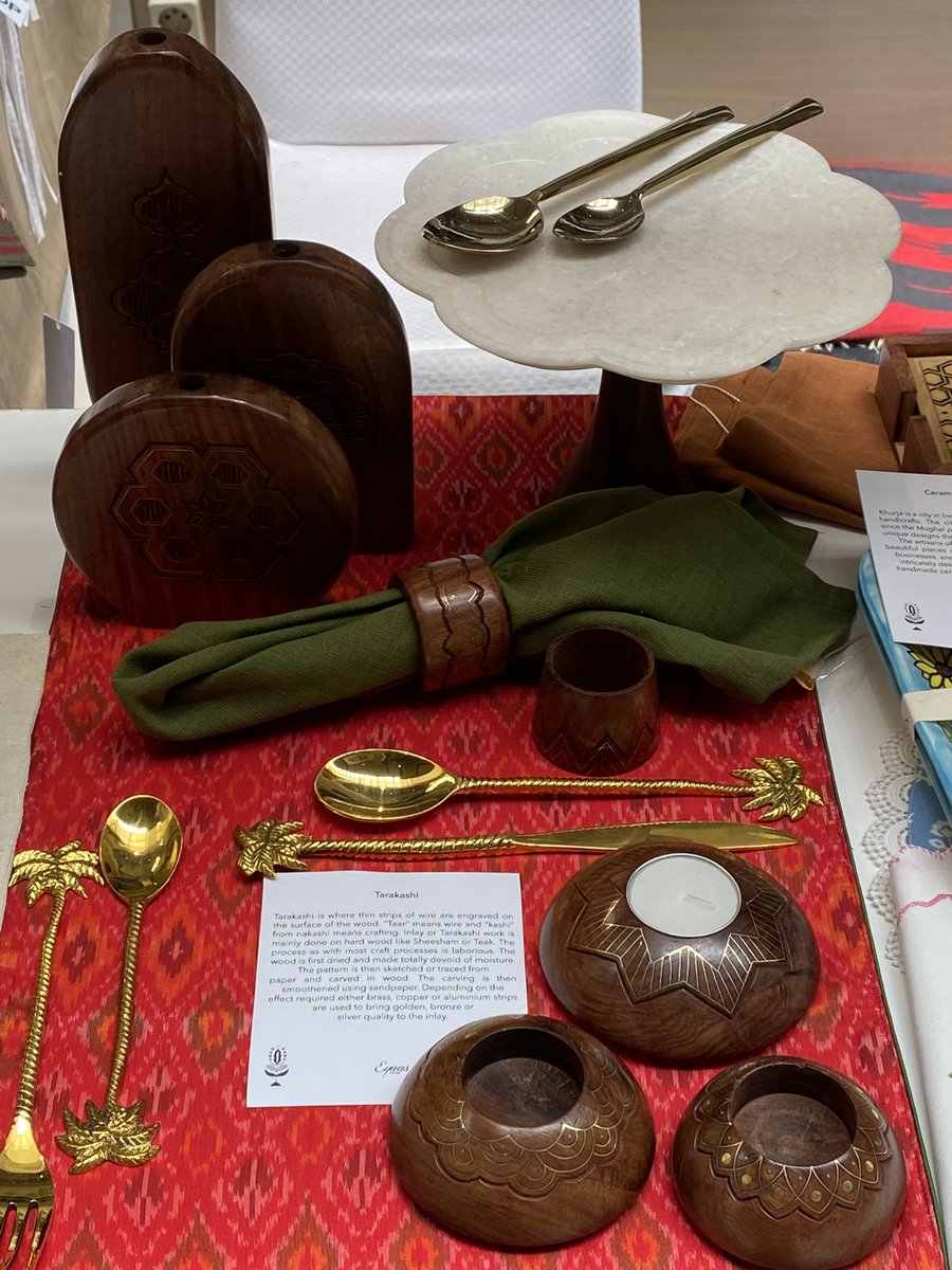 PallaviSKeshri's tweet photo. At the ASEAN India Millet Festival in Jakarta. This here is our little spot on the table. One of my favourites. I like pretty much everything here. :-)
Excellent support and management by @indiatoasean @DPIITGoI @EODB_India
#odop #odopindia #ikatweave #tarakashi #inlaywork https://t.co/NVcdHSjGPk