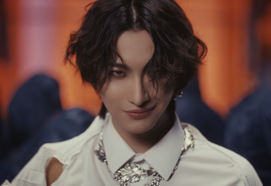 pshsource's tweet photo. WE’RE ALL MAD HERE 
#ATEEZ_WILL #에이티즈 #성화 https://t.co/pb6tXOTFa8