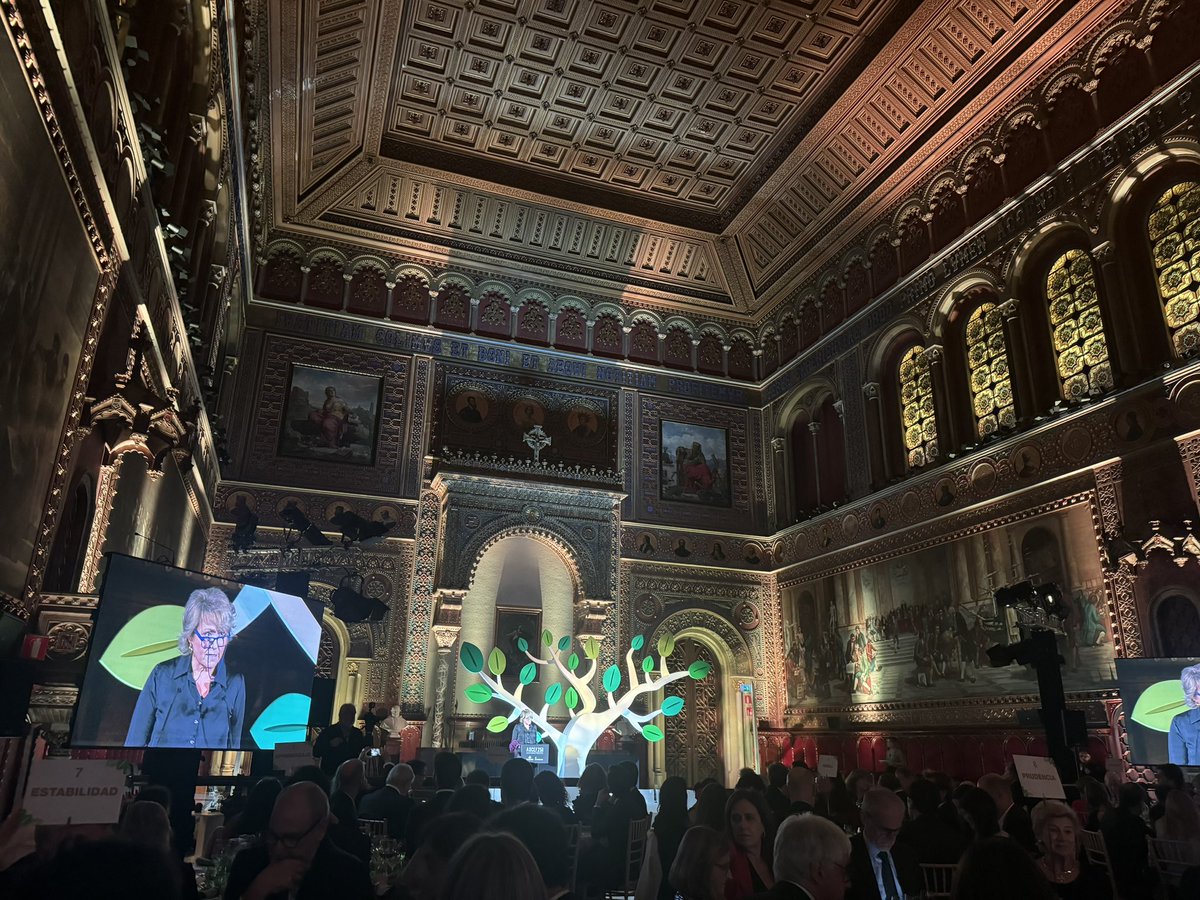 Sopar del 25è aniversari de ASCEF <a href="/ASCEFcat/">ASCEF (Associació Catalana de l’Empresa Familiar)</a> 
Felicitats!