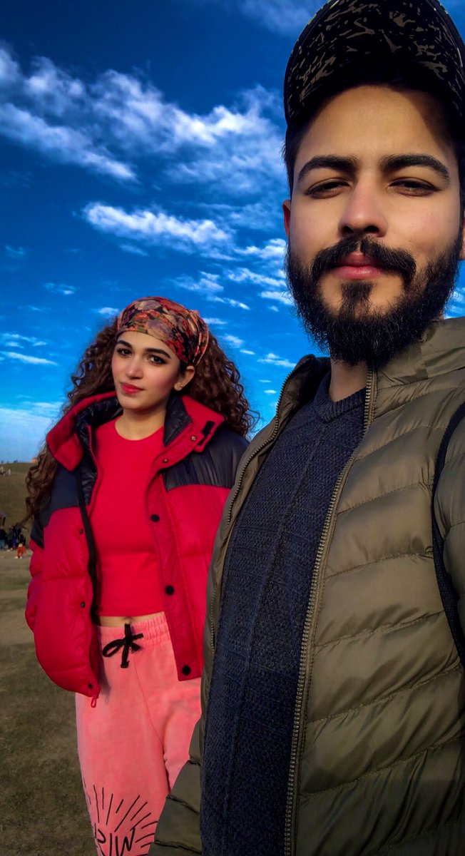 Sara khan tweet media