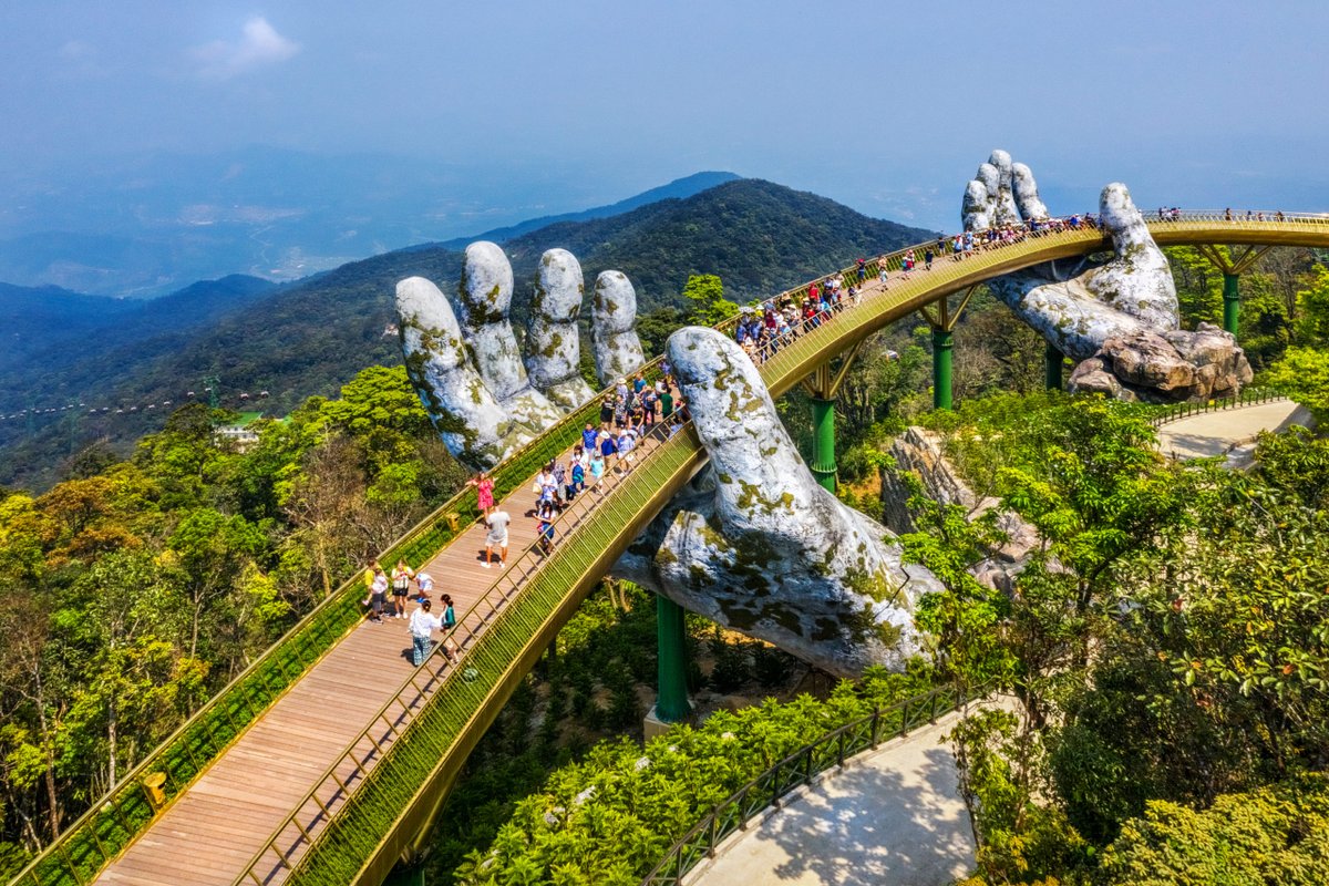 #TravelxpNews
Visa-Free Entry to Vietnam on the Horizon for Indian Travellers

Vietnam considers extending visa-free entry to Indian tourists, aiming to revitalize its tourism sector. Minister Nguyn Van Jung proposes short-term visa waivers, recognizing India's significance in