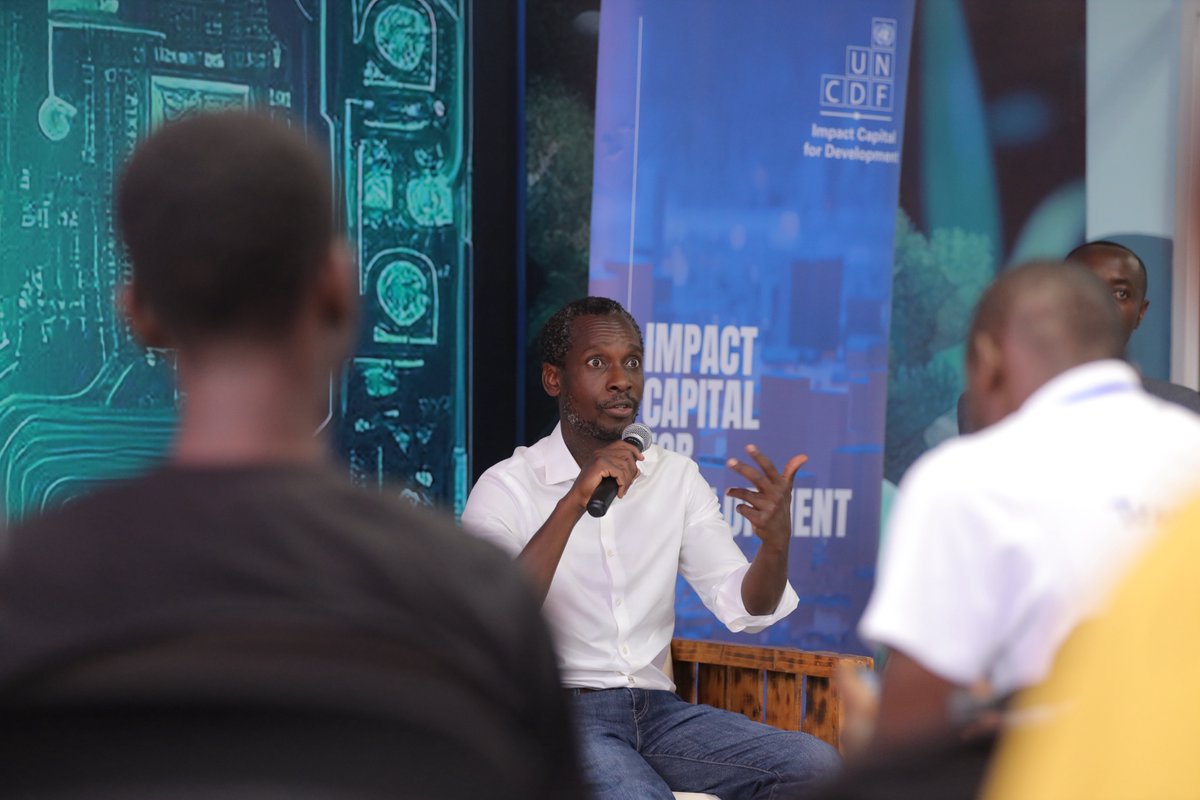 XenoUganda's tweet image. Our CEO @AekoOngodia sharing his experience during #UIW2023 fireside chat on navigating the startup journey, to a room full of vision bearers and problem solvers🔥💪
 
These conversations matter in fostering the right environment for home-grown solutions to thrive. Follow the…