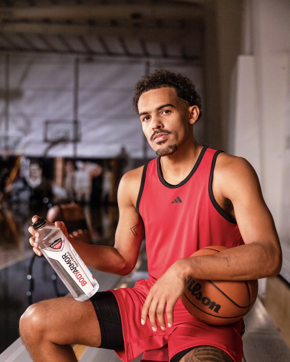 DrinkBODYARMOR's tweet photo. 🔥 @TheTraeYoung was ON FIRE tonight!

🥶 43 PTS
🥶 9 AST
🥶 8 3PM

#TeamBODYARMOR https://t.co/6W14Io17uF