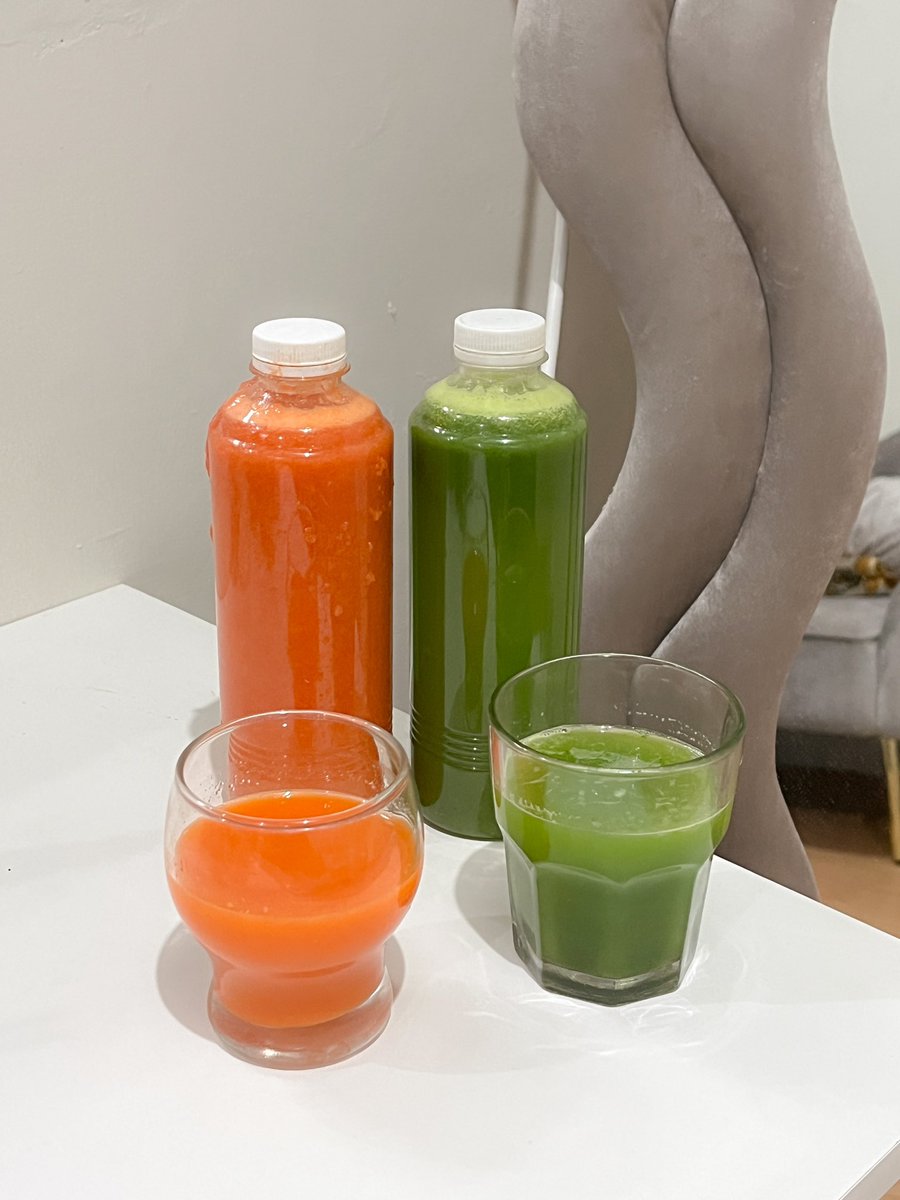 sejak punya coldpress juice sendiri, bye rej*ve ☺️👋🏻 

beneran jaaauh lebih hemat, rasanya jg ga kalah enak.

kemarin belanja sayur &amp; buah kurleb 60rb an udh jadi 2 liter juice tanpa tambahan air! selalu ngestock 2 menu ini, bagus untuk kulit &amp; detox pencernaan #syeeats